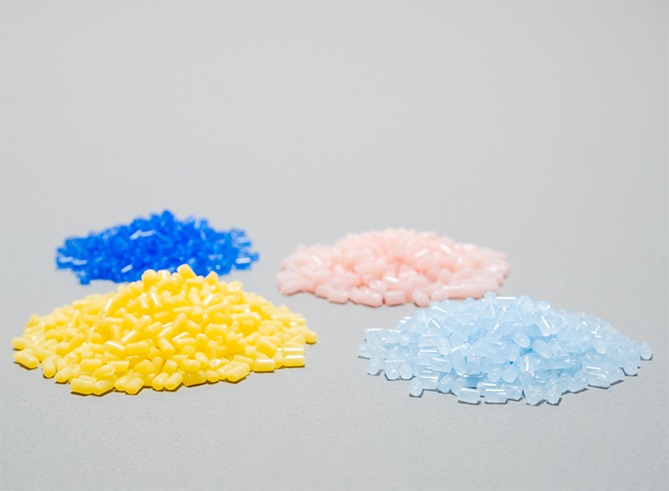 小さなプラスチック